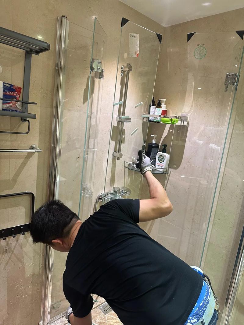 Shower-Door-Replacement